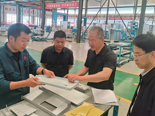 集团董事长调研巨能电气，全方位部署企业高质量发展新战略